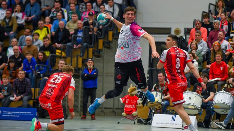 Bürgermeister lädt Ehrenamtliche zum letzten Heimspiel des HSG Hanau ein