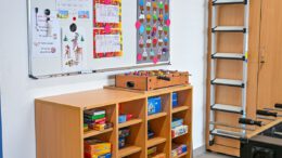 Hanau vergibt Betreuung an 16 Grundschulen und bereitet Ganztagsanspruch vor