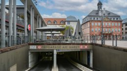 Hanau verstärkt Sicherheitspräsenz in städtischen Parkhäusern