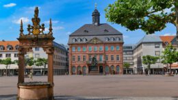 Hanau wählt neuen Seniorenbeirat: 15 Vertreter für fünf Jahre bestimmt Hanau wählt neuen Seniorenbeirat: 15 Vertreter für fünf Jahre bestimmt
