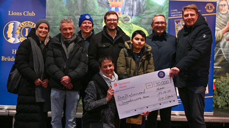 Hanauer Adventskalender sammelt 30.000 Euro für Kinder- und Jugendprojekte