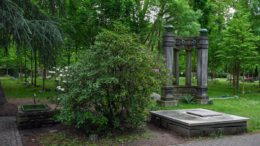 Hanauer Hauptfriedhof nutzt eigenes Brunnenwasser zur Bewässerung Hanauer Hauptfriedhof nutzt eigenes Brunnenwasser zur Bewässerung