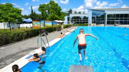 Lindenau-Bad in Hanau ab 20. Juli wieder zu den regulären Zeiten geöffnet Lindenau-Bad in Hanau ab 20. Juli wieder zu den regulären Zeiten geöffnet