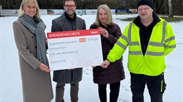 Spende der Baugesellschaft finanziert barrierefreie Toilette im Licht- und Luftbad Hanau