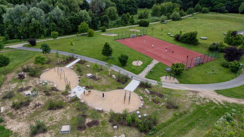 Spielmobil aus Frankfurt startet wöchentliches Angebot im Bürgerpark Hochgericht Spielmobil aus Frankfurt startet wöchentliches Angebot im Bürgerpark Hochgericht