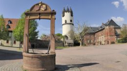 Stadtführung in Steinheim zeigt mittelalterliche Gassen, Schloss und Marstall