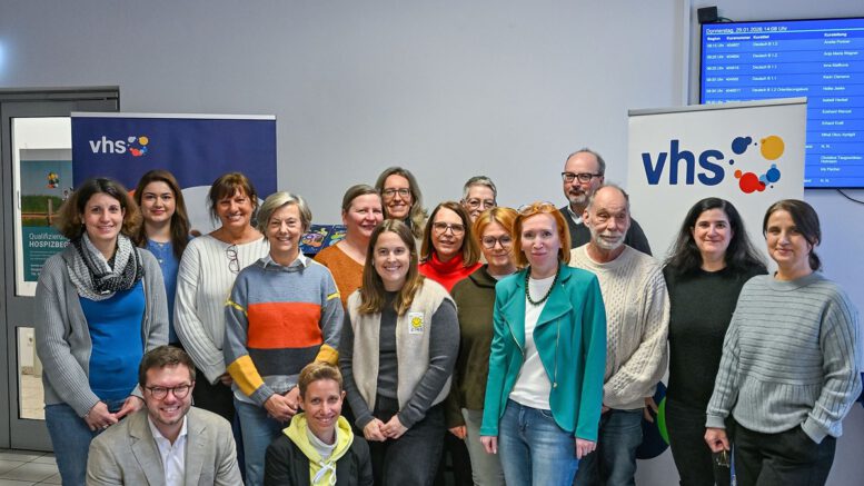 VHS Hanau beginnt Frühjahrssemester und feiert 80 Jahre als offener Lernort